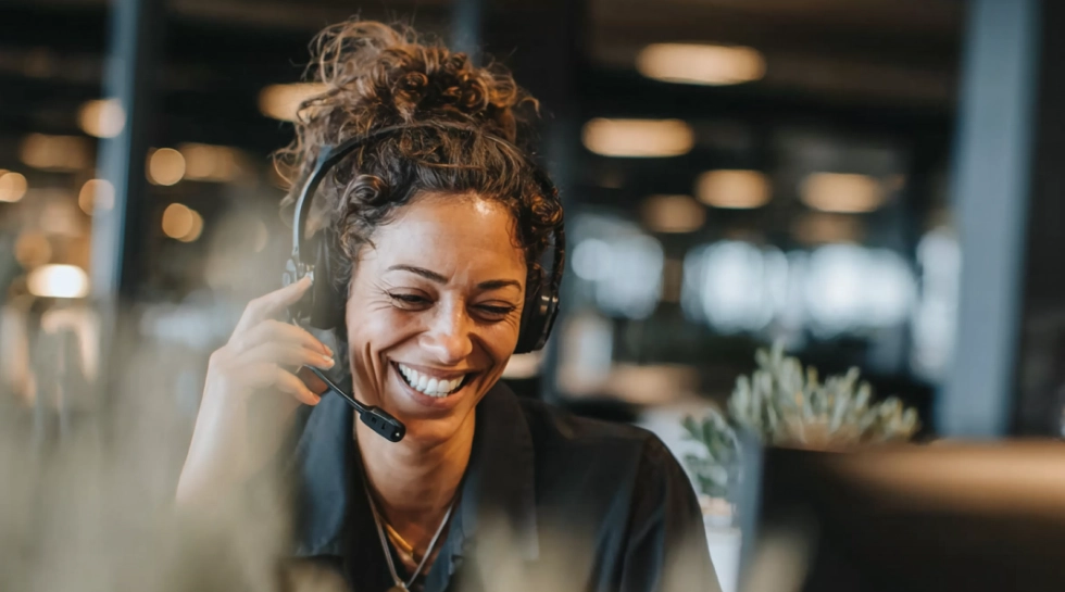 CONTENT-FEATURE-LG-FEMALE-ON-CALL